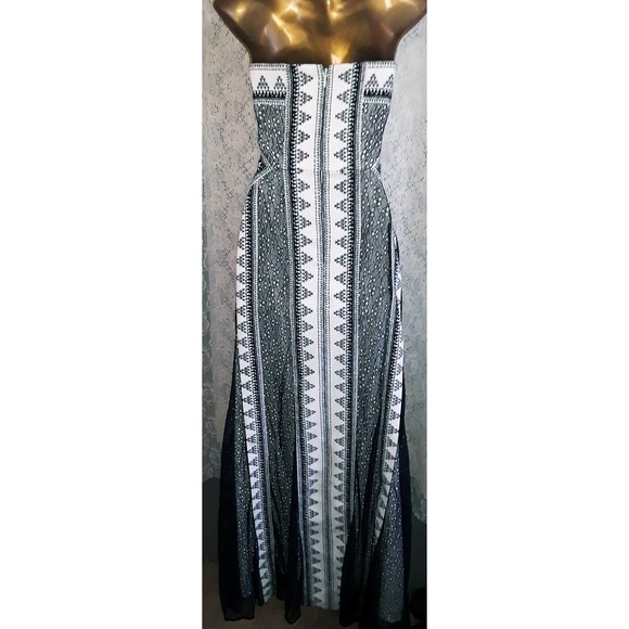 NWT BCBGMaxAzria Sz 10 KIA Black & White  Maxi Dress - Picture 5 of 11